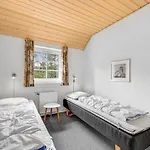 Beautiful Home In Ulfborg With Sauna 펜션 *