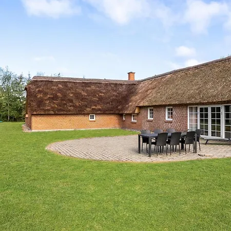 Stunning In With Sauna Дом отдыха