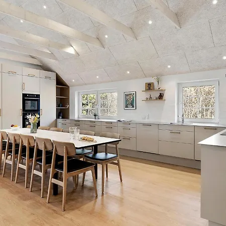 Beautiful Home In Ulfborg With Sauna 펜션 *