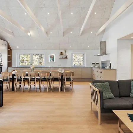 펜션 Beautiful Home In Ulfborg With Sauna *