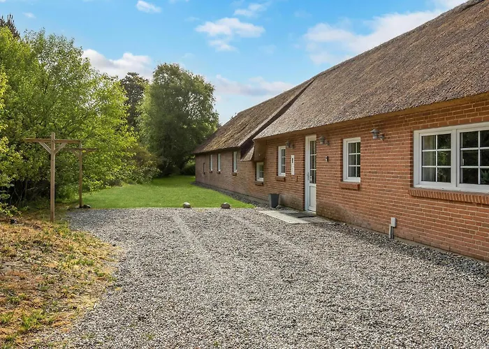 Дом отдыха Stunning In With Sauna